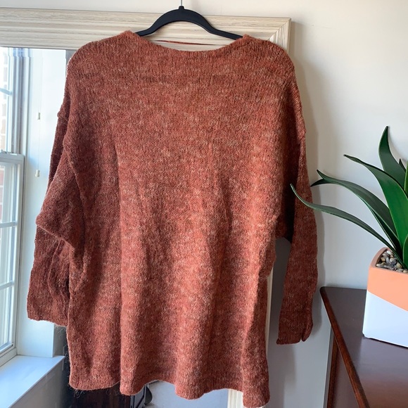 FREE PEOPLE burnt orange / rust colored sweater ✨ - Picture 4 of 5